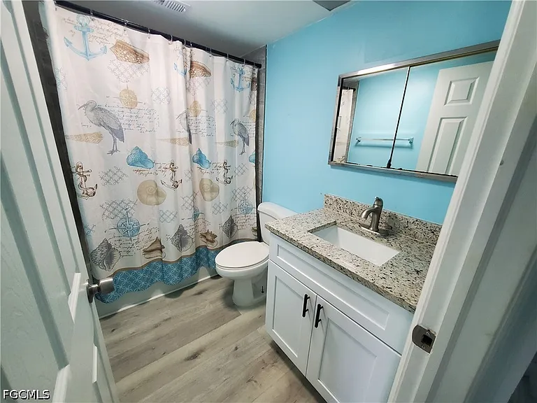 1055 Palm Ave #214 — Photo 27