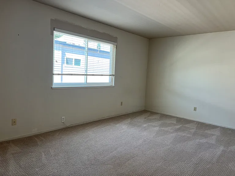 3034 Swallows Nest Dr — Photo 36
