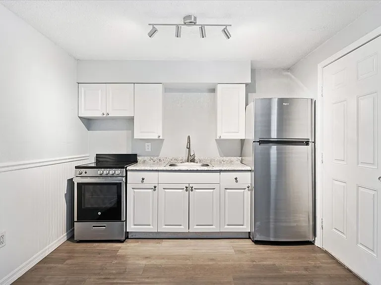 810 Sycamore Street — Photo 10
