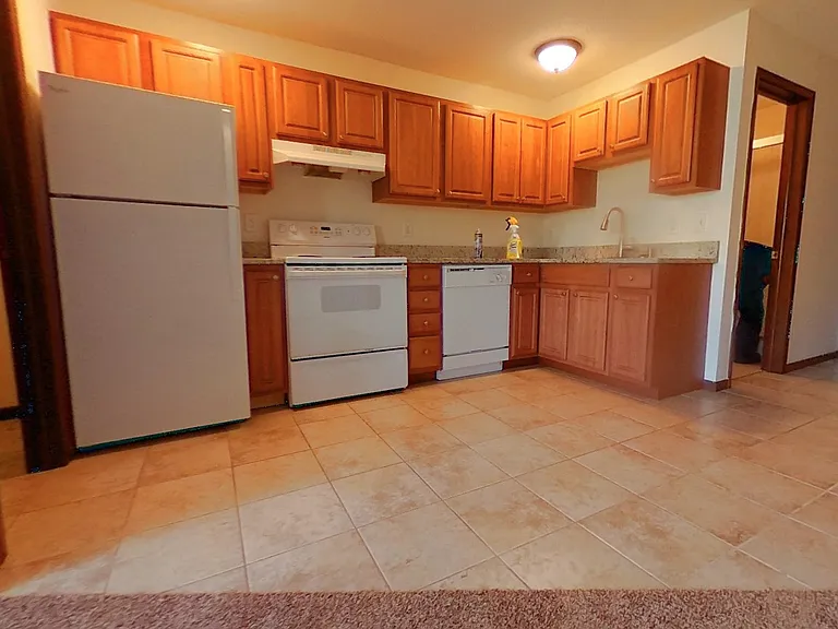Rosetree Apartments — Photo 15