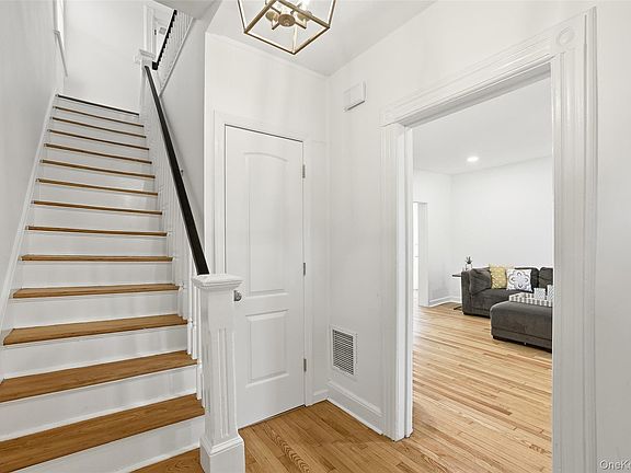 4th image of 1415 Park Avenue