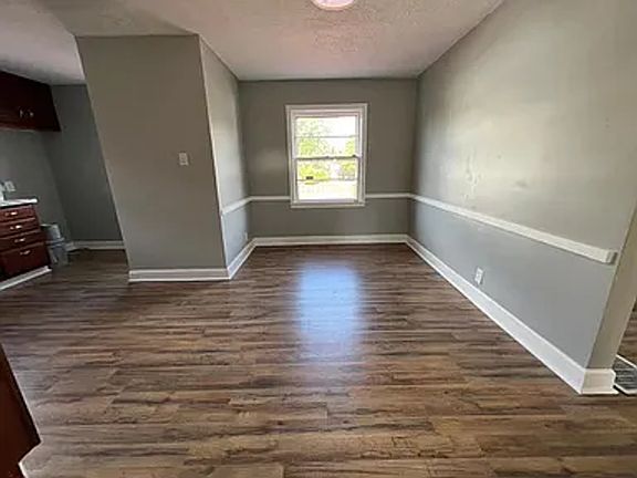 4th image of 511 Freeman Dr #Z4