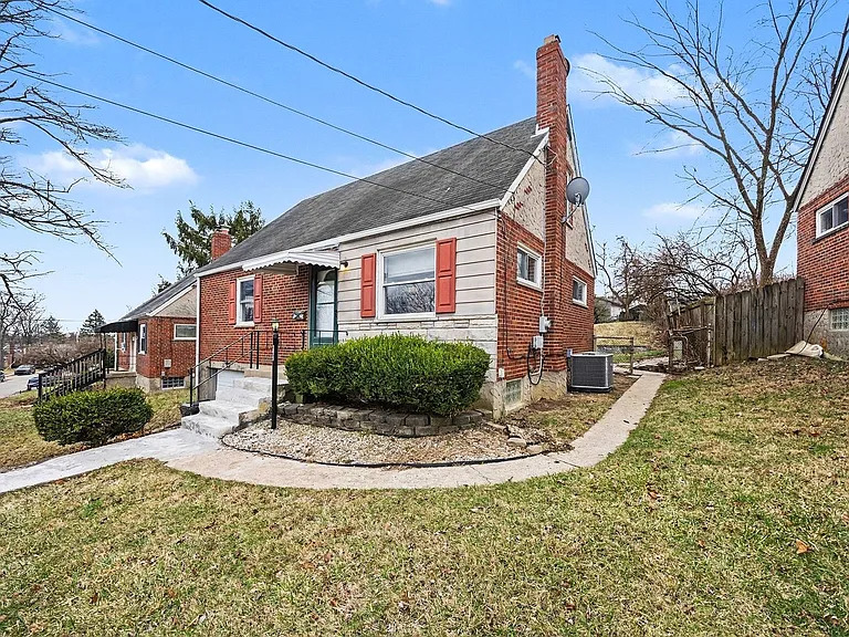 4765 Hardwick Dr — Photo 1