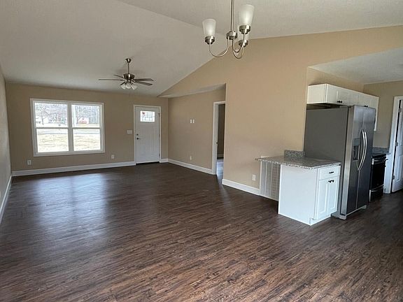 4th image of 127 Waukesha Dr Lot 38