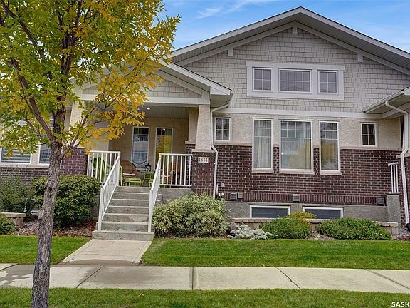 3rd image of 1614 Badham Blvd