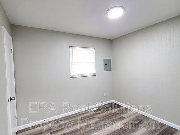 3rd image of 382 S Hague Ave #B