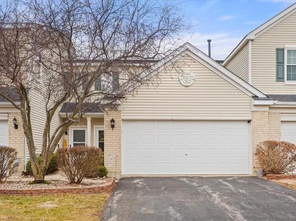 1806 Parkside Dr, Shorewood, IL 60404
