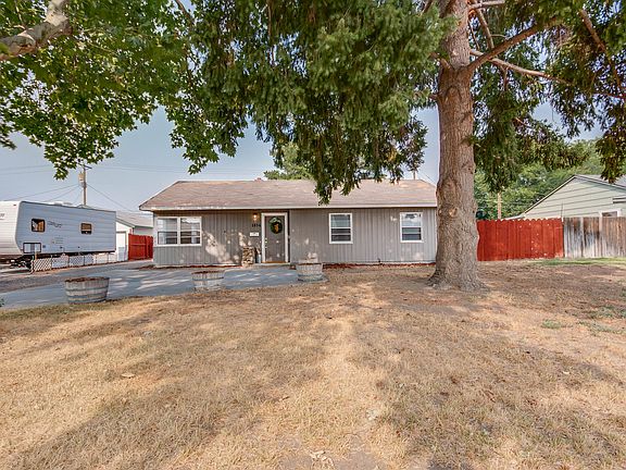 3rd image of 1034 Birch Ave
