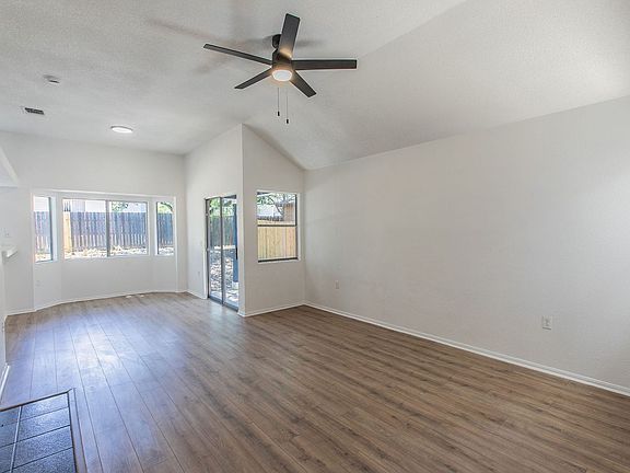 3rd image of 3662 Candlehead Ln