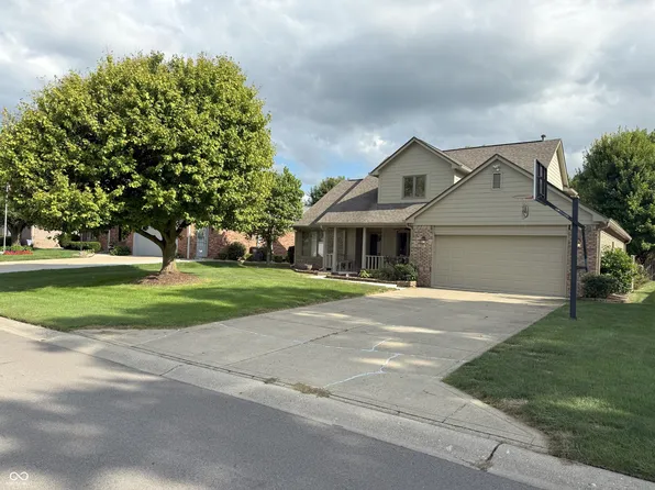 5123 Estes Dr, Greenwood, IN 46142