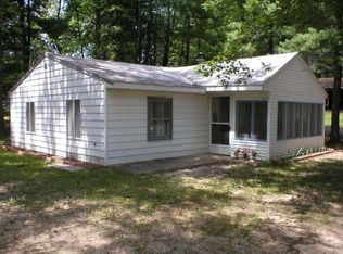 3474 Lakeview Dr, Beaverton, MI 48612