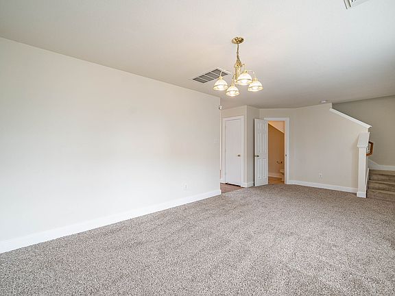 5th image of 11914 Chanteloup Dr