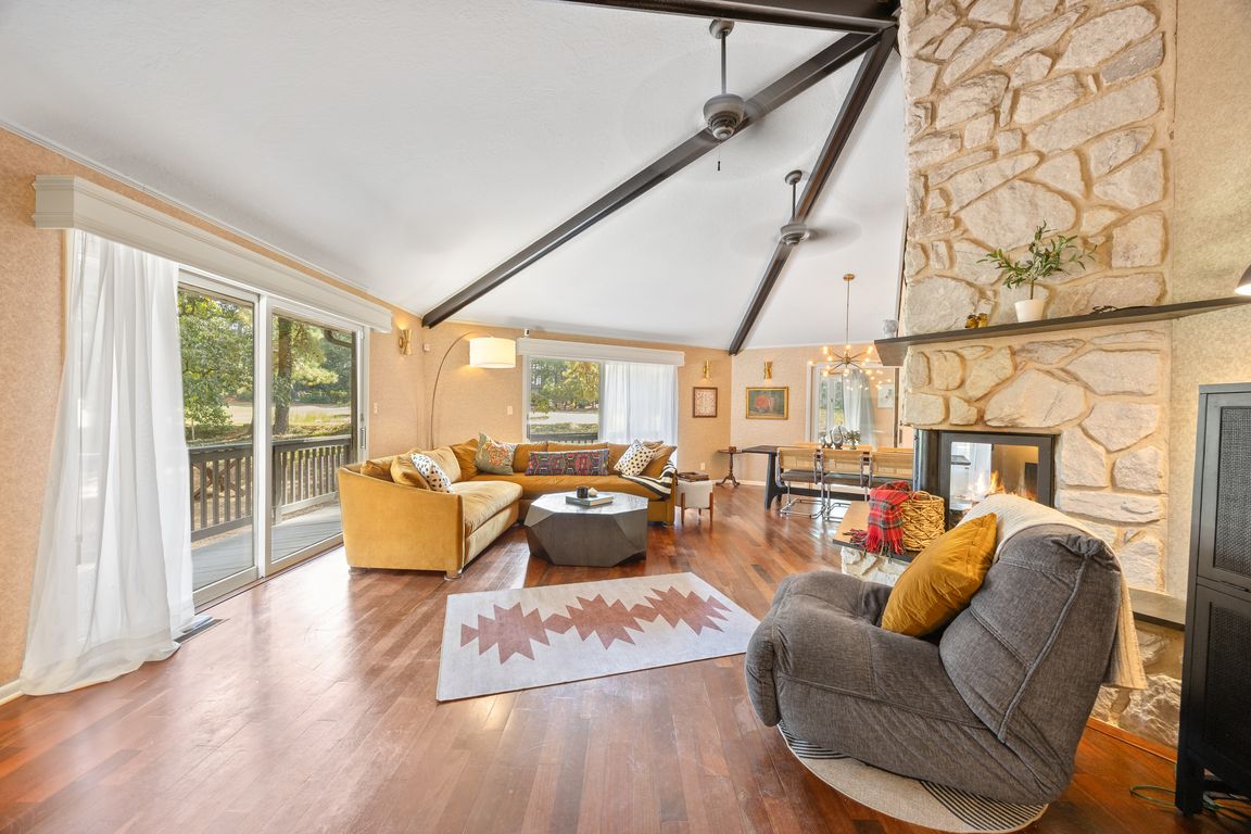 next background image