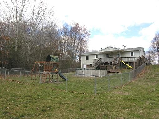 2nd image of 13525 Franklin Tpke