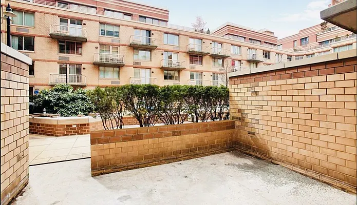Rented by Level Group | media 11