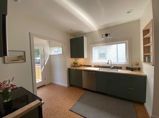 1421 Sigsbee St SE, Grand Rapids, MI 49506