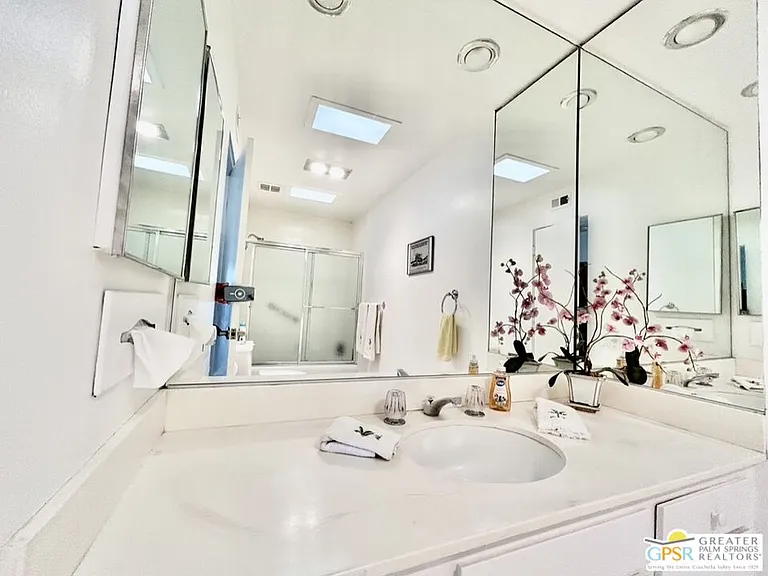 197 Desert Lakes Dr — Photo 22