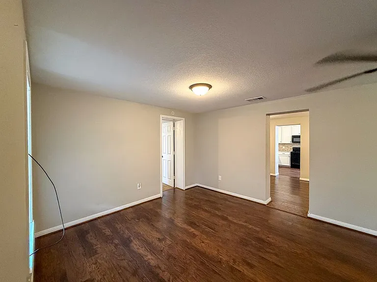 3604 Torrence St — Photo 8