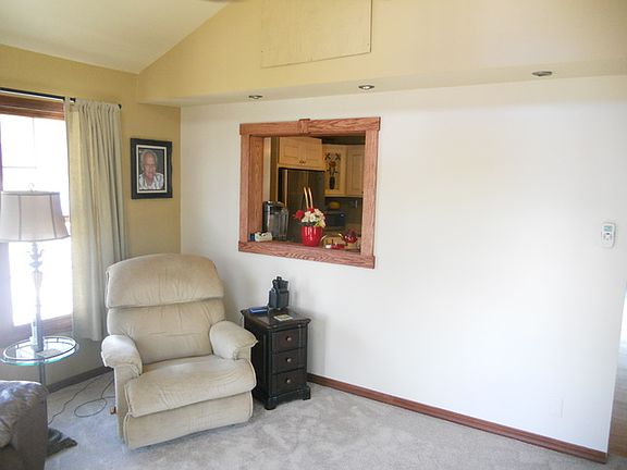 4th image of 7647 162nd St