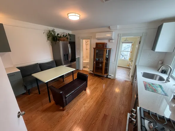 10 Fulkerson St #2, Cambridge, MA 02141