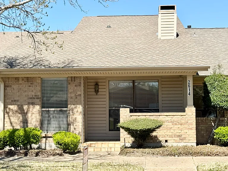 2614 Woodrow Blvd — Photo 2