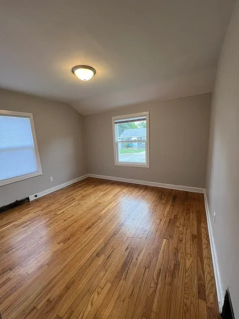 2 bed, 685 sqft, $1,200 — Photo 3