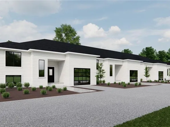 157 Davis St #1, Southwest Middlesex, ON N0L 2N0