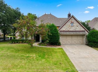 8703 E 101st Pl, Tulsa, OK 74133