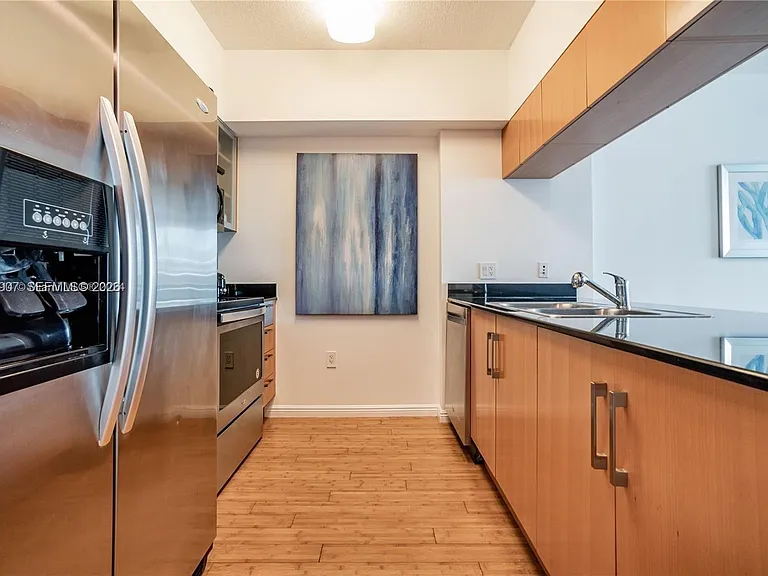 1750 N Bayshore Dr #5505 — Photo 5