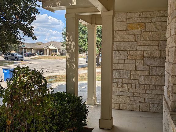 4th image of 538 Briggs Dr