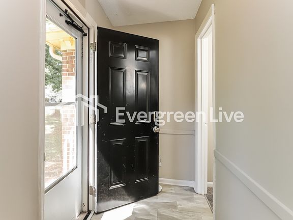 3rd image of 2507 Fernbrook Rd