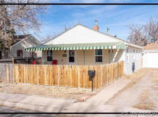 2206 E 10th St, Cheyenne, WY 82001