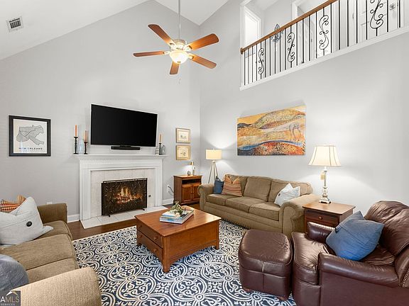 3rd image of 1475 Chadwick Ridge Ct