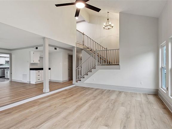 4th image of 3900 Lake Arrowhead Dr
