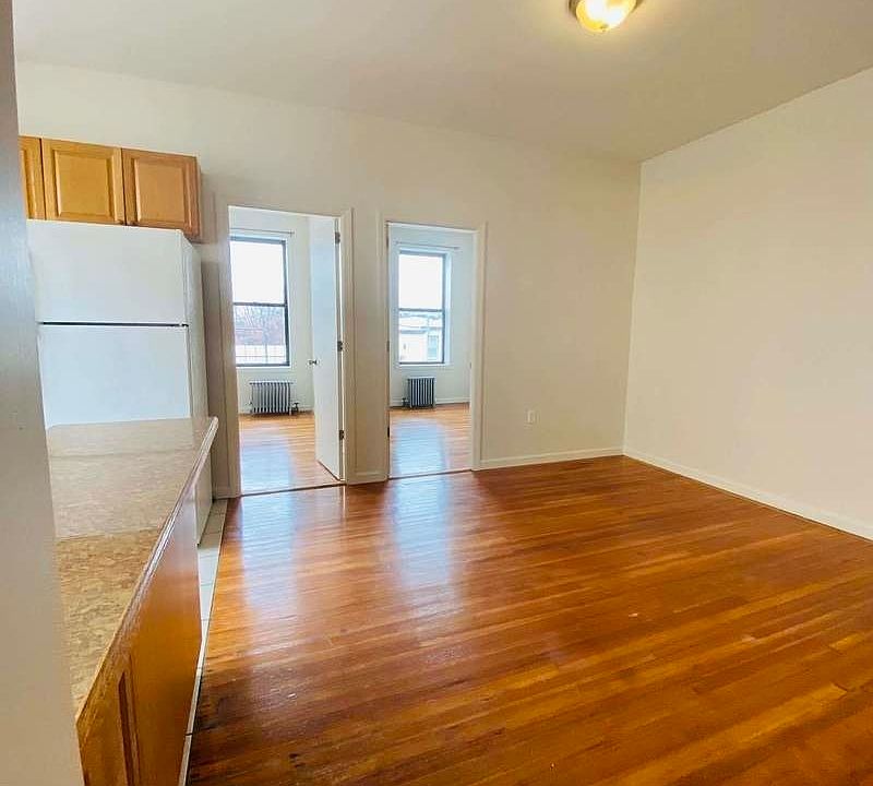 1st image of 35-33 32nd St #3R