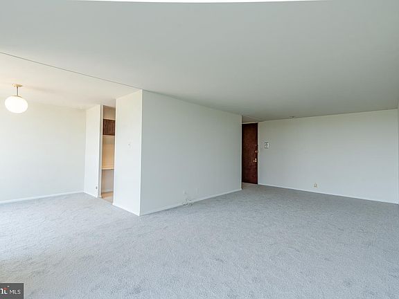 5th image of 3600 Conshohocken Ave APT 1707