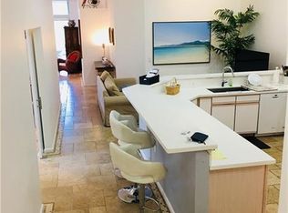 548 W Palm Aire Dr, Pompano Beach, FL 33069