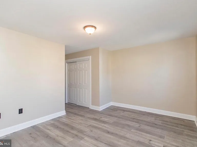4100 Garrett Rd — Photo 3