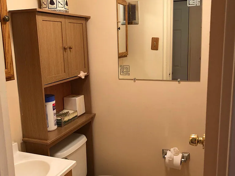 1/2 Bath