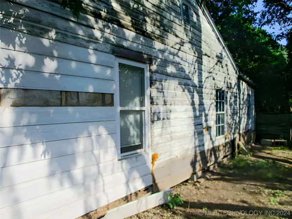 213 McCullough St SW, Ardmore, OK 73401