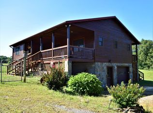 1745 Hunters Ridge Rd, Hillsville, VA 24343