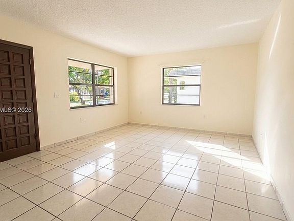 2nd image of 2820 SW 25th St #2820