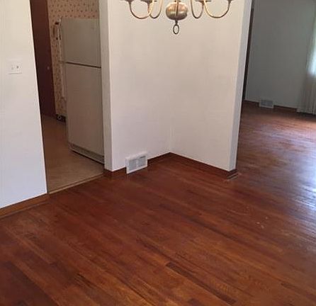 4th image of 106 Daren Ct