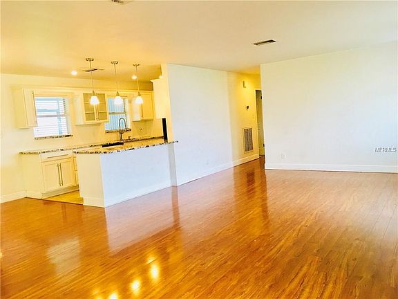 4th image of 4714 Ohio Ave