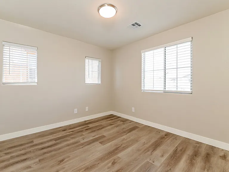 1168 Gecko Rd — Photo 13