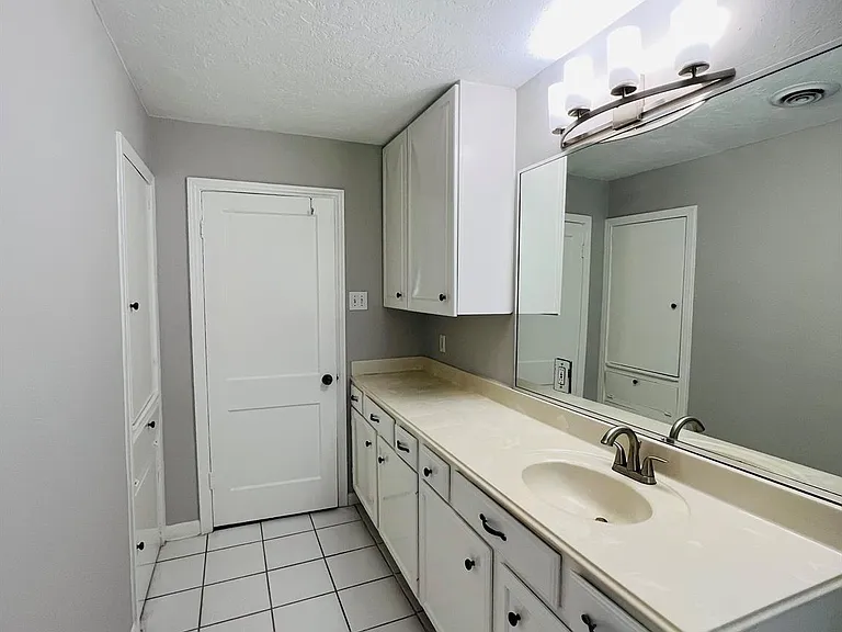 5124 Beech St — Photo 14