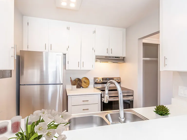 Echo Luxury Apartments — Photo 158