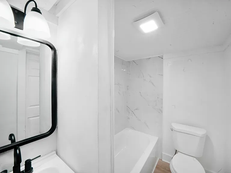 2417 Parkview Ave — Photo 5