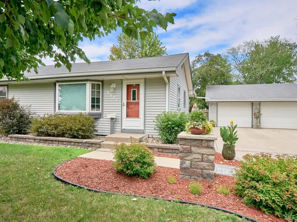 6931 Clayton Ave, Inver Grove Heights, MN 55076