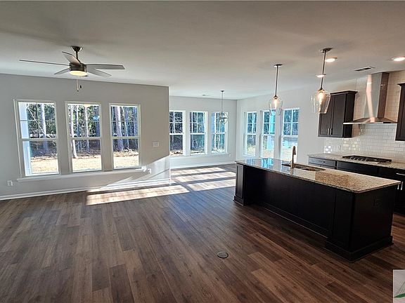 3rd image of 334 Sessile Oak Drive